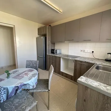 Ptolemaidos Cosy Family Apartamento Lárnaca