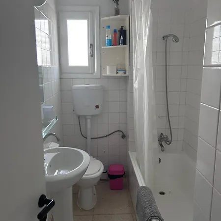 Ptolemaidos Cosy Family Apartamento *